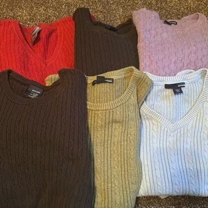6 ea Women’s long sleeved sweaters XL